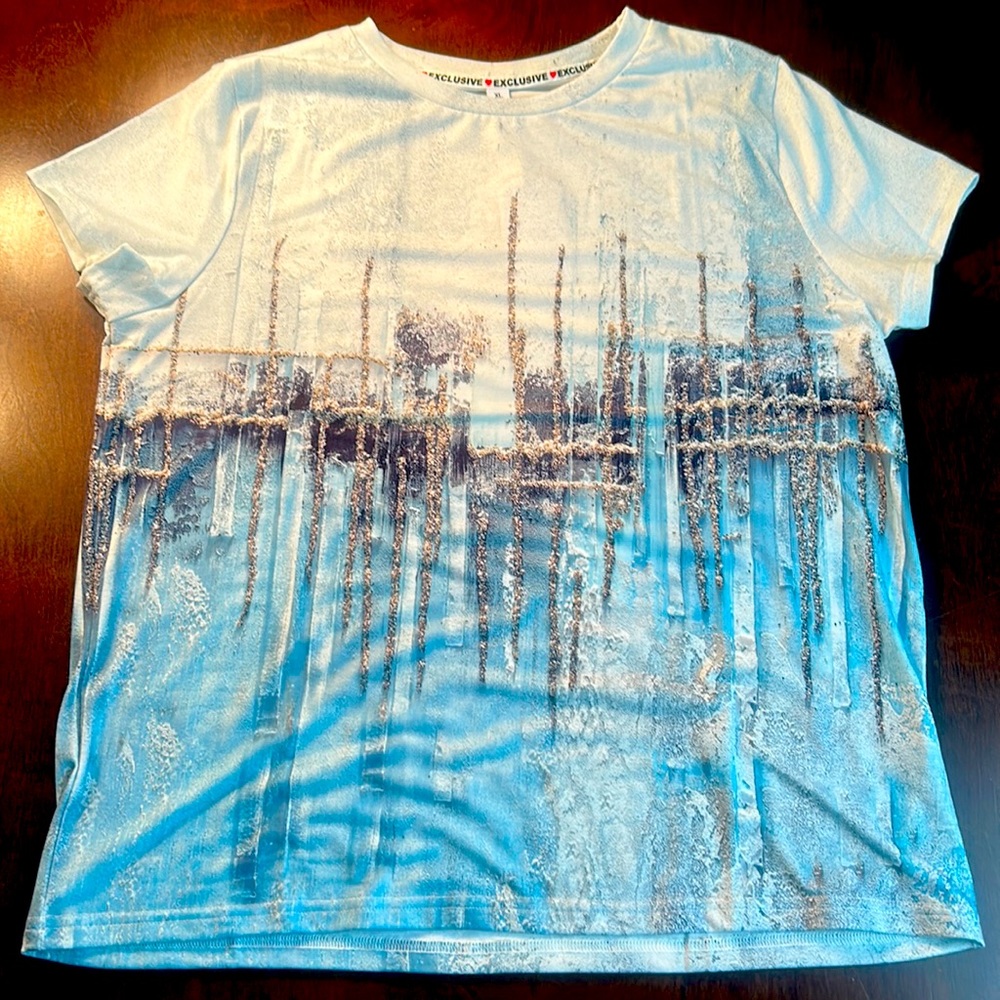 NWT BY Valanio round neck, short, sleeved, classy T-shirt custom measurements